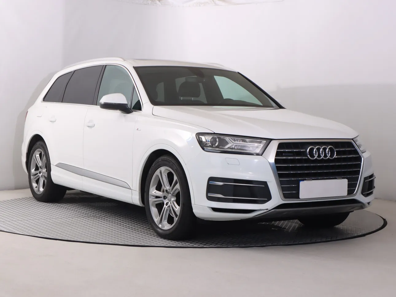 Q7